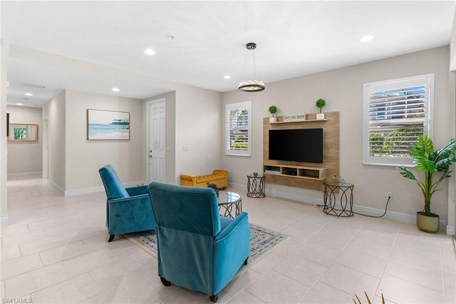 2343 Sheen LN # 401, Naples, FL 34120