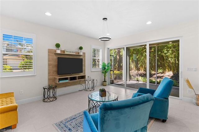 2343 Sheen LN # 401, Naples, FL 34120