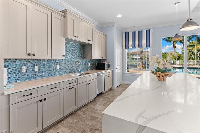 2343 Sheen LN # 401, Naples, FL 34120