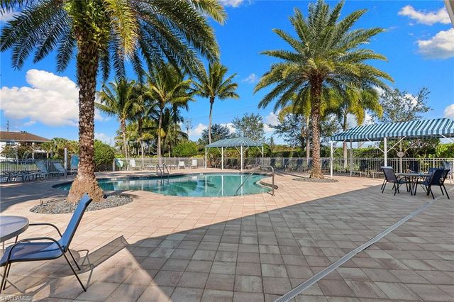 2343 Sheen LN # 401, Naples, FL 34120