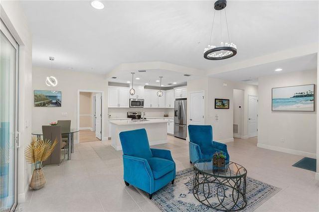 2343 Sheen LN # 401, Naples, FL 34120