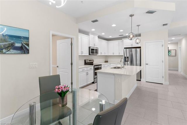 2343 Sheen LN # 401, Naples, FL 34120