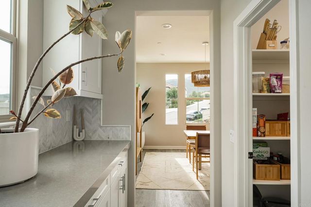 21847 Gallop Way, Escondido, CA 92029