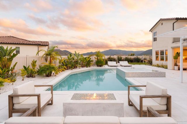 21847 Gallop Way, Escondido, CA 92029