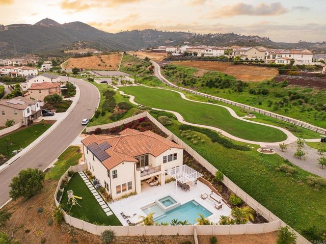 21847 Gallop Way, Escondido, CA 92029