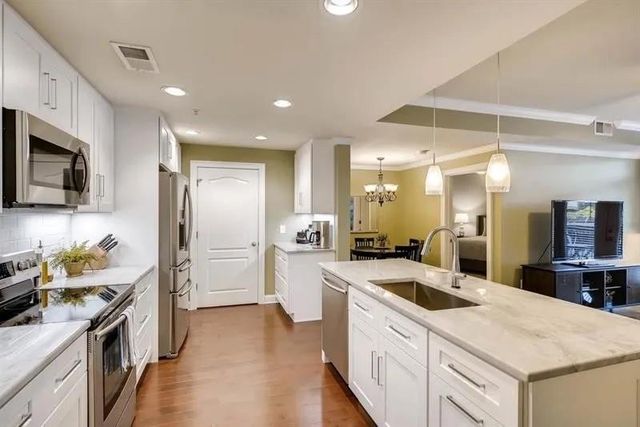 390 17th NW Street 3018, Atlanta, GA 30363