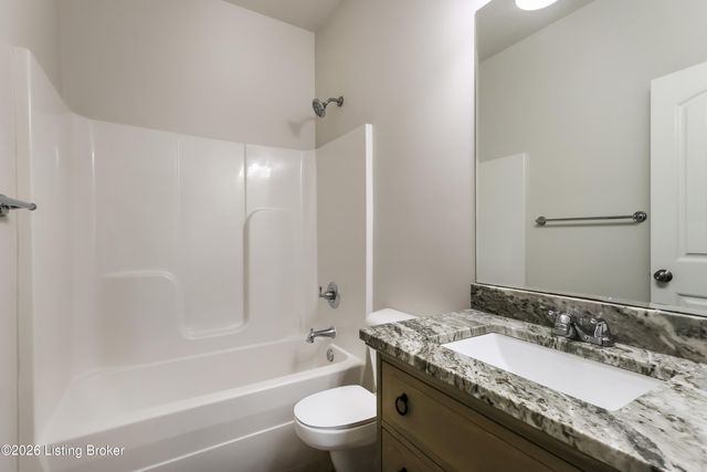 569 Deep Creek Dr, Shepherdsville, KY 40165