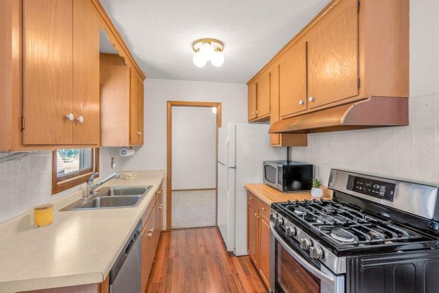 5949 Quail Avenue N, Crystal, MN 55429