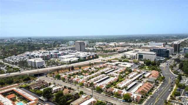 700 W La Veta C6, Orange, CA 92868