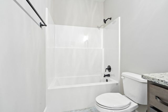 211 Laurel Branch Drive, Dothan, AL 36305