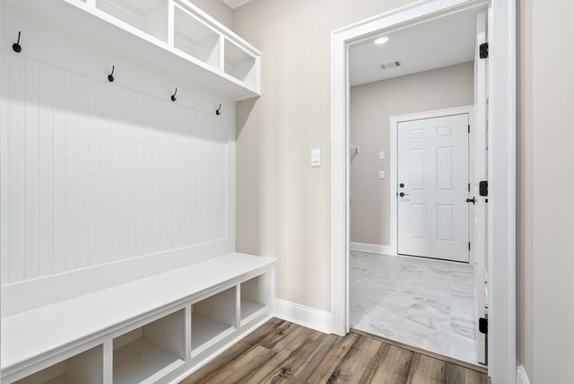 211 Laurel Branch Drive, Dothan, AL 36305