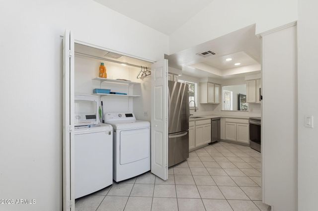 2338 W ORCHID Lane, Chandler, AZ 85224