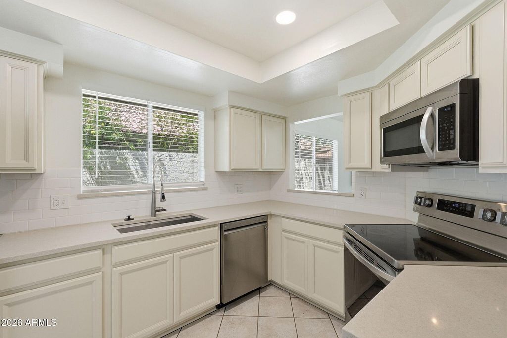 2338 W ORCHID Lane, Chandler, AZ 85224 — photo 2