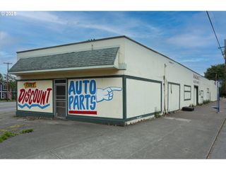6666 N COLUMBIA Way, Portland, OR 97203