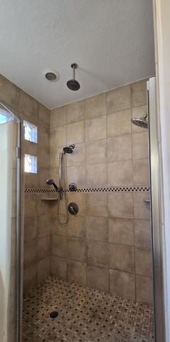 6533 Nagoya Road NE, Rio Rancho, NM 87144