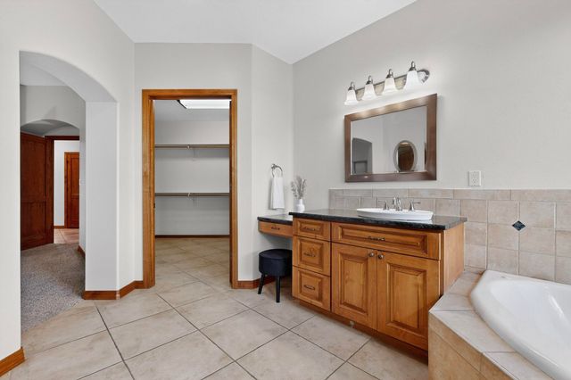 6533 Nagoya Road NE, Rio Rancho, NM 87144