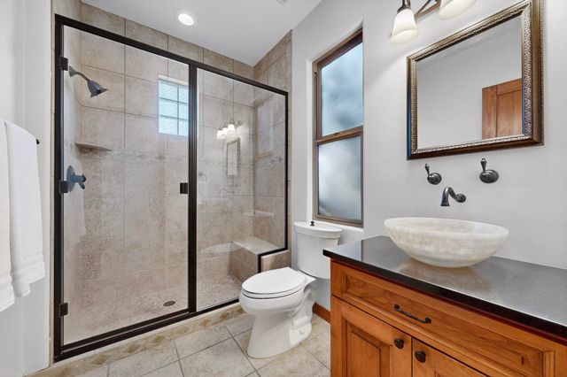 6533 Nagoya Road NE, Rio Rancho, NM 87144