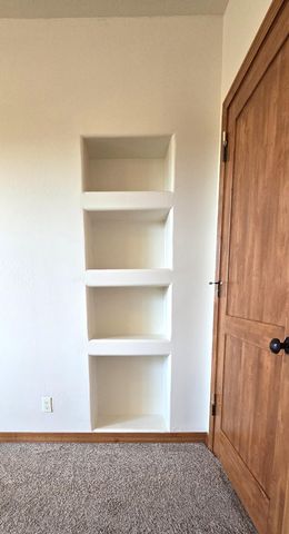 6533 Nagoya Road NE, Rio Rancho, NM 87144