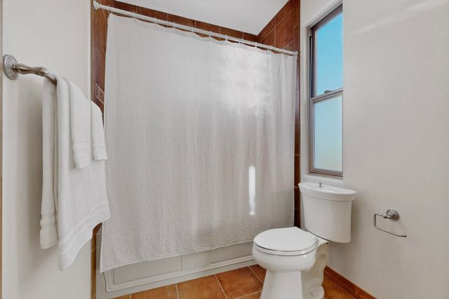 6533 Nagoya Road NE, Rio Rancho, NM 87144