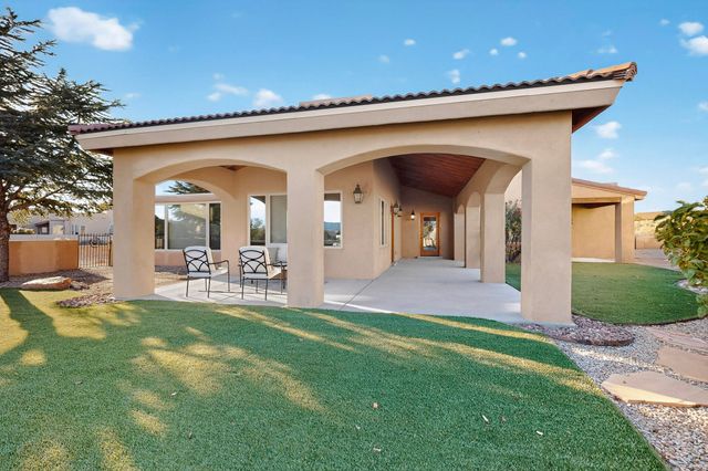 6533 Nagoya Road NE, Rio Rancho, NM 87144