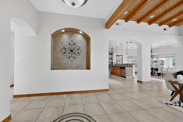 6533 Nagoya Road NE, Rio Rancho, NM 87144