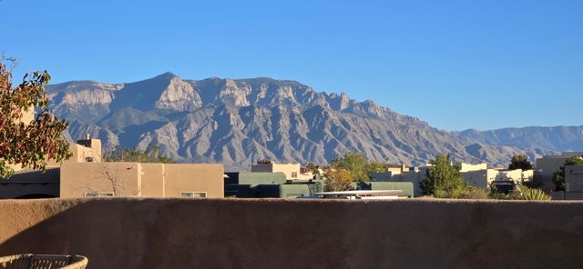 6533 Nagoya Road NE, Rio Rancho, NM 87144