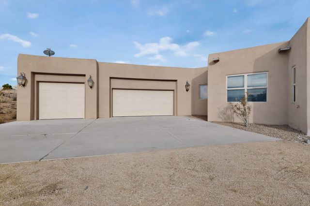6533 Nagoya Road NE, Rio Rancho, NM 87144
