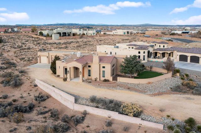 6533 Nagoya Road NE, Rio Rancho, NM 87144