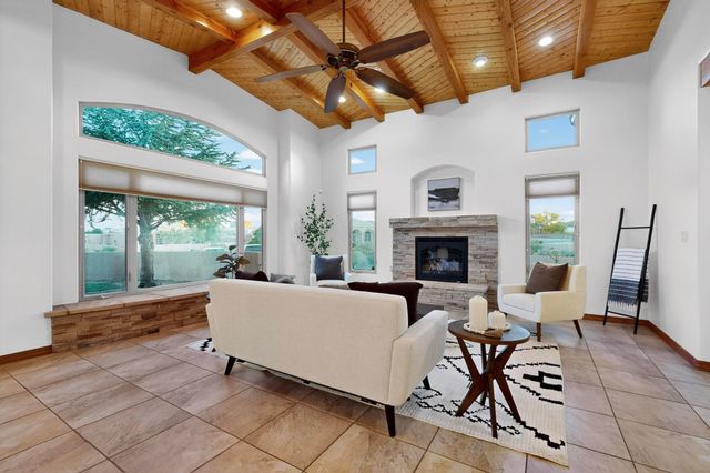 6533 Nagoya Road NE, Rio Rancho, NM 87144