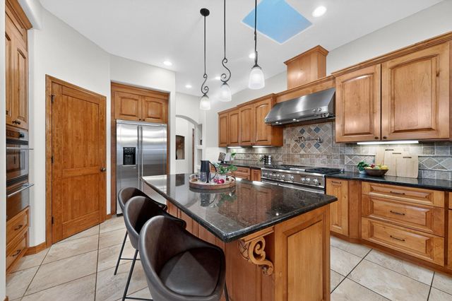 6533 Nagoya Road NE, Rio Rancho, NM 87144