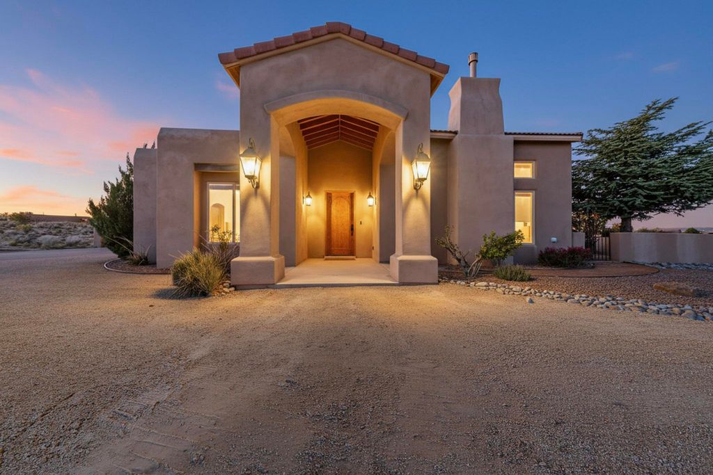 6533 Nagoya Road NE, Rio Rancho, NM 87144