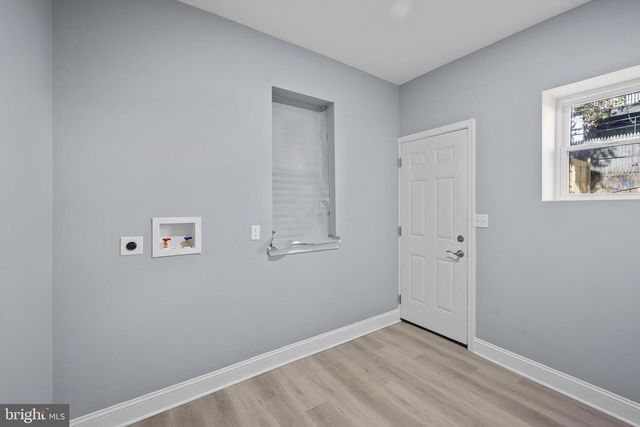 1327 W 6TH ST, Wilmington, DE 19805