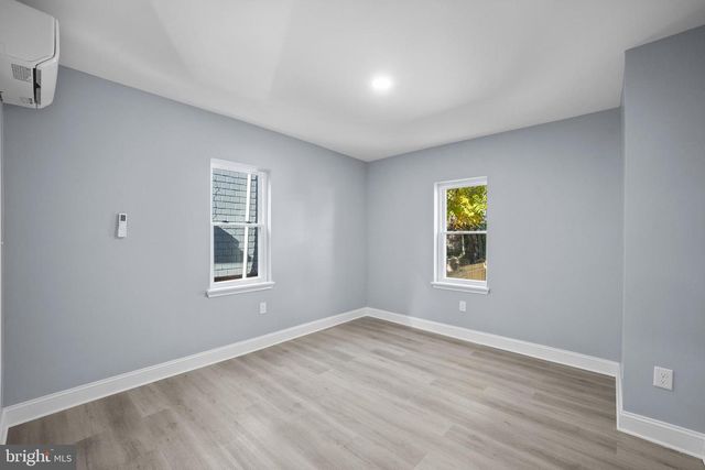 1327 W 6TH ST, Wilmington, DE 19805