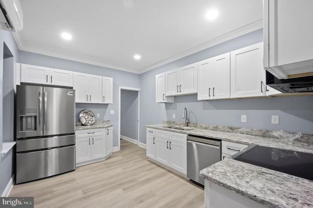 1327 W 6TH ST, Wilmington, DE 19805