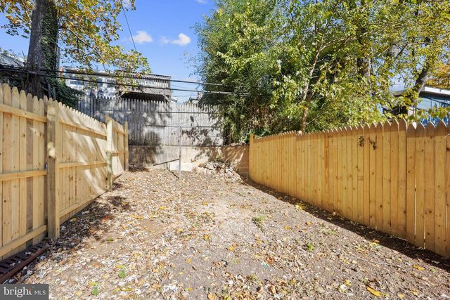 1327 W 6TH ST, Wilmington, DE 19805