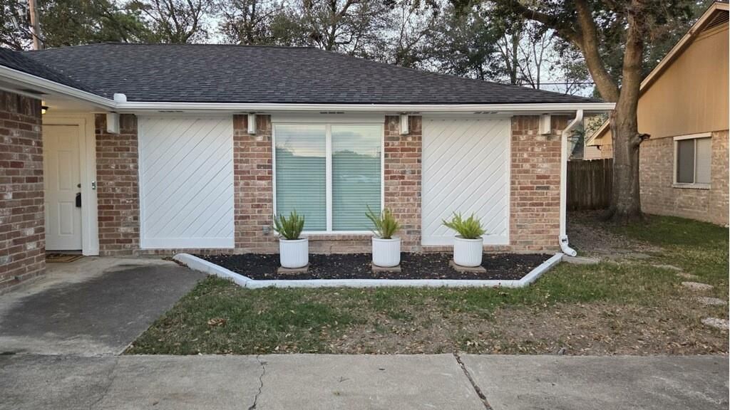16406 Maplemont Drive, Houston, TX 77095