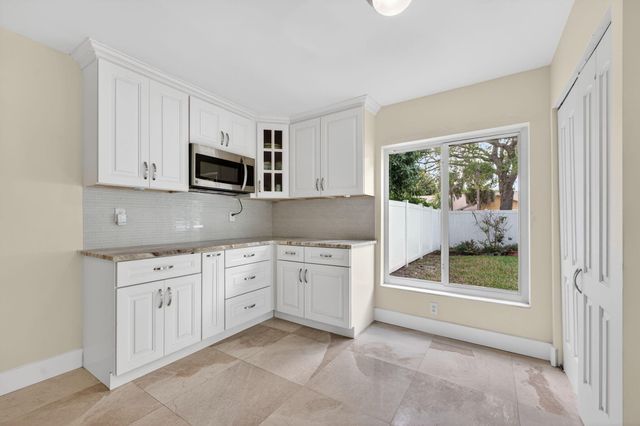 3943 NW 21 Street, Coconut Creek, FL 33066