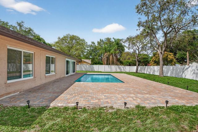 3943 NW 21 Street, Coconut Creek, FL 33066