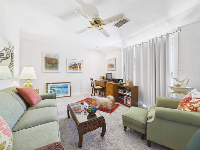 439 NW Chimney Creek Dr, Lawton, OK 73505