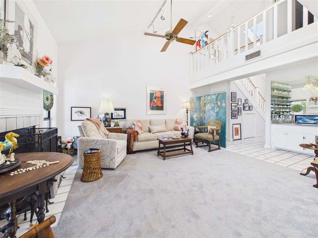 439 NW Chimney Creek Dr, Lawton, OK 73505