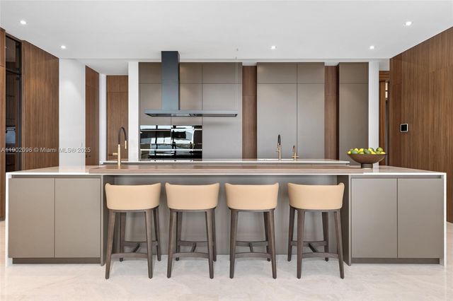 11404 N Bayshore Dr, North Miami, FL 33181