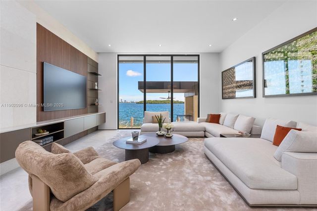 11404 N Bayshore Dr, North Miami, FL 33181