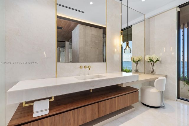 11404 N Bayshore Dr, North Miami, FL 33181