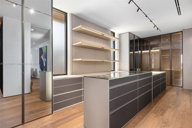 11404 N Bayshore Dr, North Miami, FL 33181