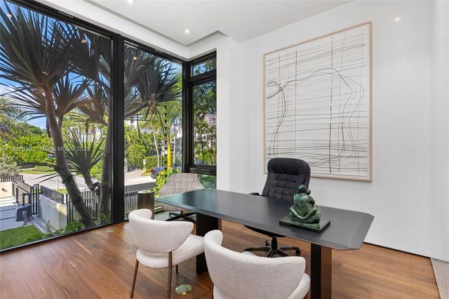 11404 N Bayshore Dr, North Miami, FL 33181