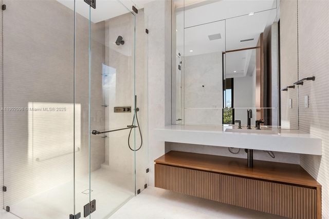 11404 N Bayshore Dr, North Miami, FL 33181