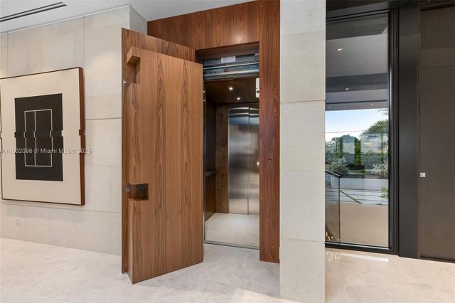 11404 N Bayshore Dr, North Miami, FL 33181