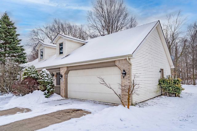 1007 Woodland Springs Place, Fort Wayne, IN 46825