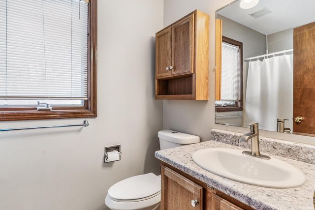 1007 Woodland Springs Place, Fort Wayne, IN 46825