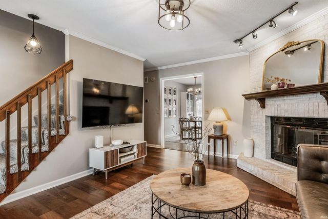 1007 Woodland Springs Place, Fort Wayne, IN 46825